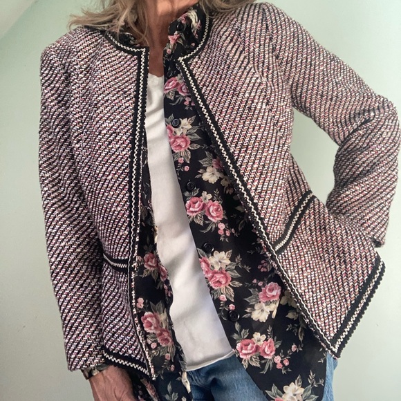 Talbots GROSGRAIN-TRIM TWEED JACKET Black White Pink Salmon Size 8 EUC - Picture 1 of 12
